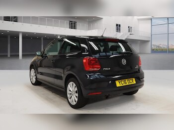 Used Volkswagen Polo 2016 for sale - 76975859: Photo