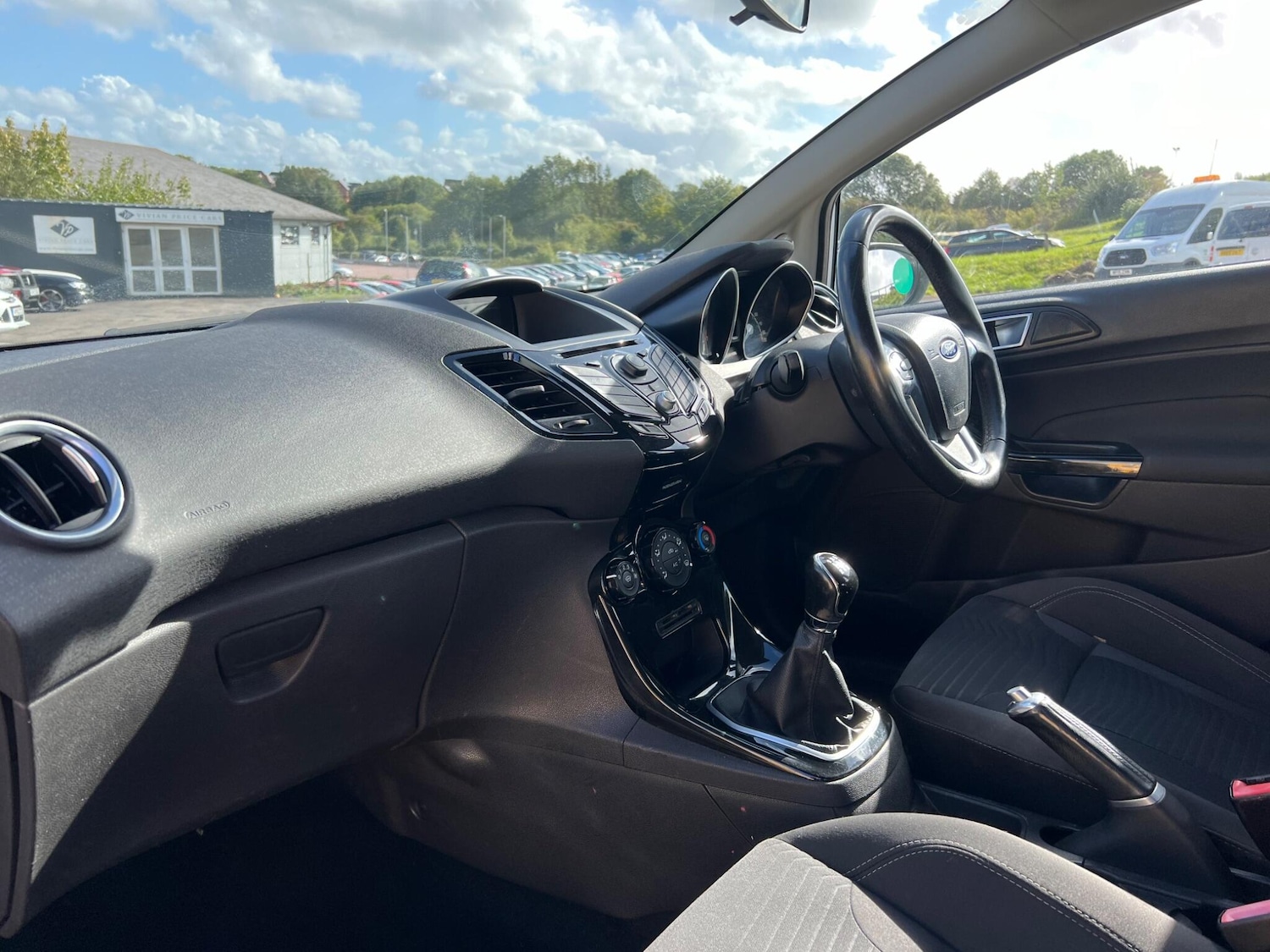 Used Ford Fiesta 2014 for sale - 75302369: Photo 11