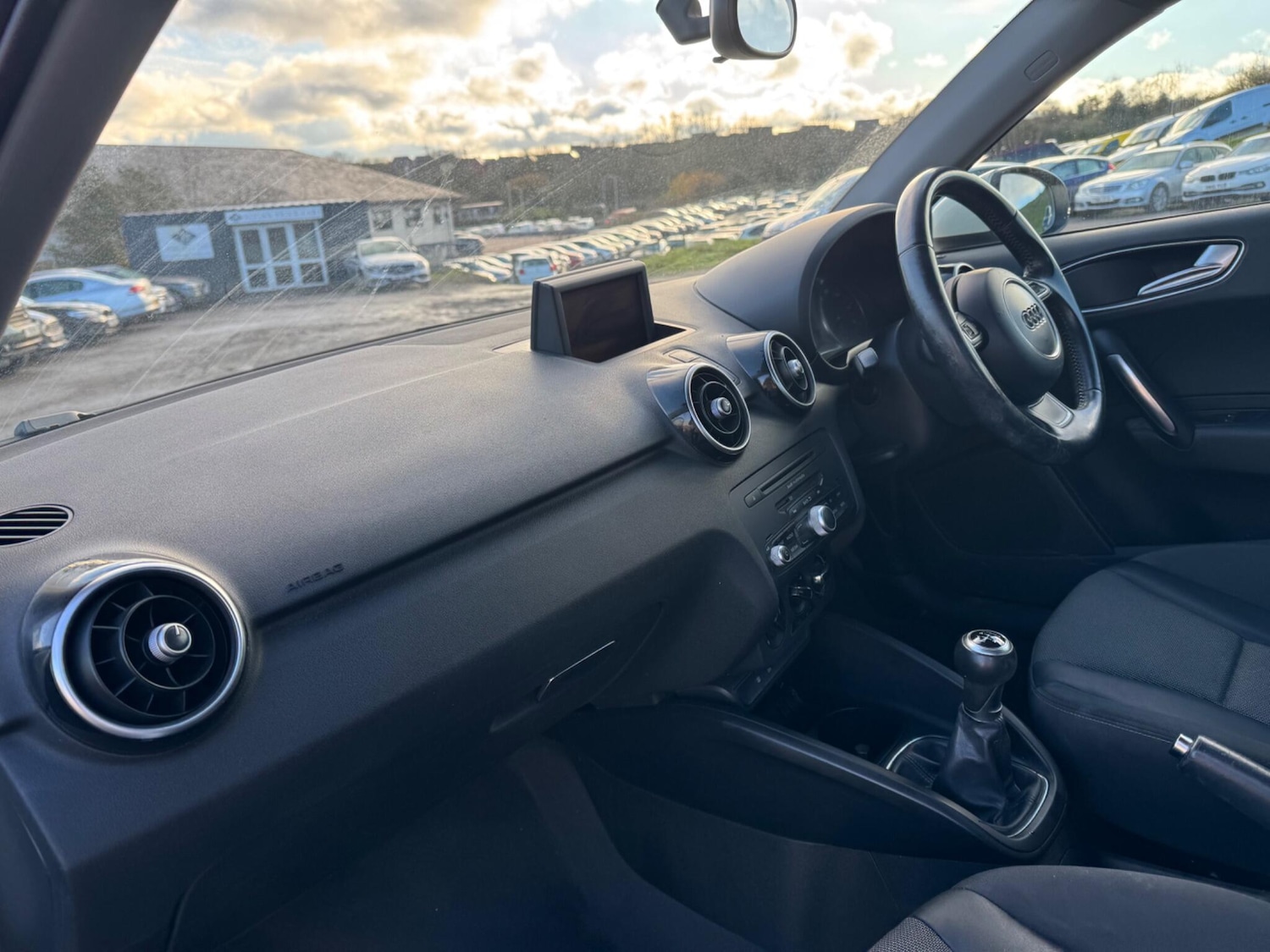 Used Audi A1 2011 for sale - 76214407: Photo 10