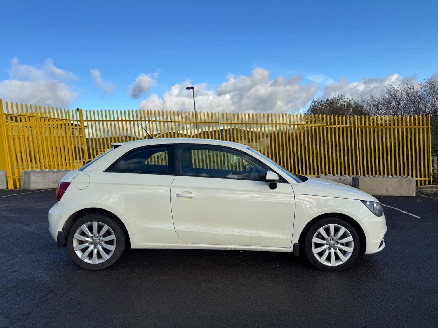 Used Audi A1 2011 for sale - 76214407: Photo 6