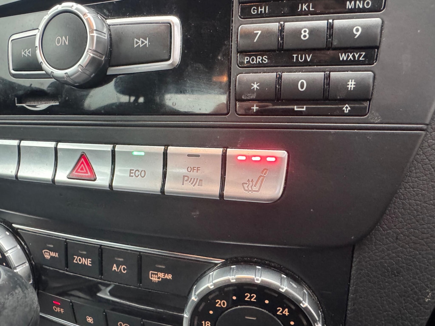 Used Mercedes-Benz C Class 2014 for sale - 76899343: Photo 13