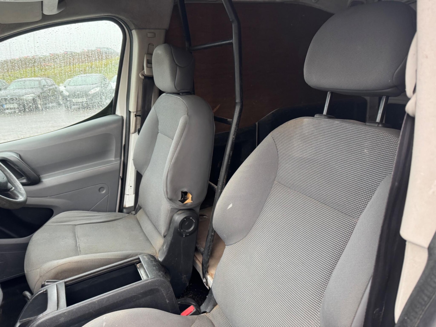 Used Peugeot Partner 2010 for sale - 77015905: Photo 10