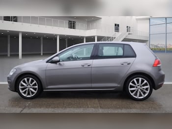 Used Volkswagen Golf 2014 for sale - 76976237: Photo
