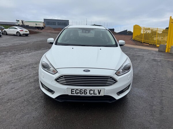 Used Ford Focus 2017 for sale - 76336066: Photo 3