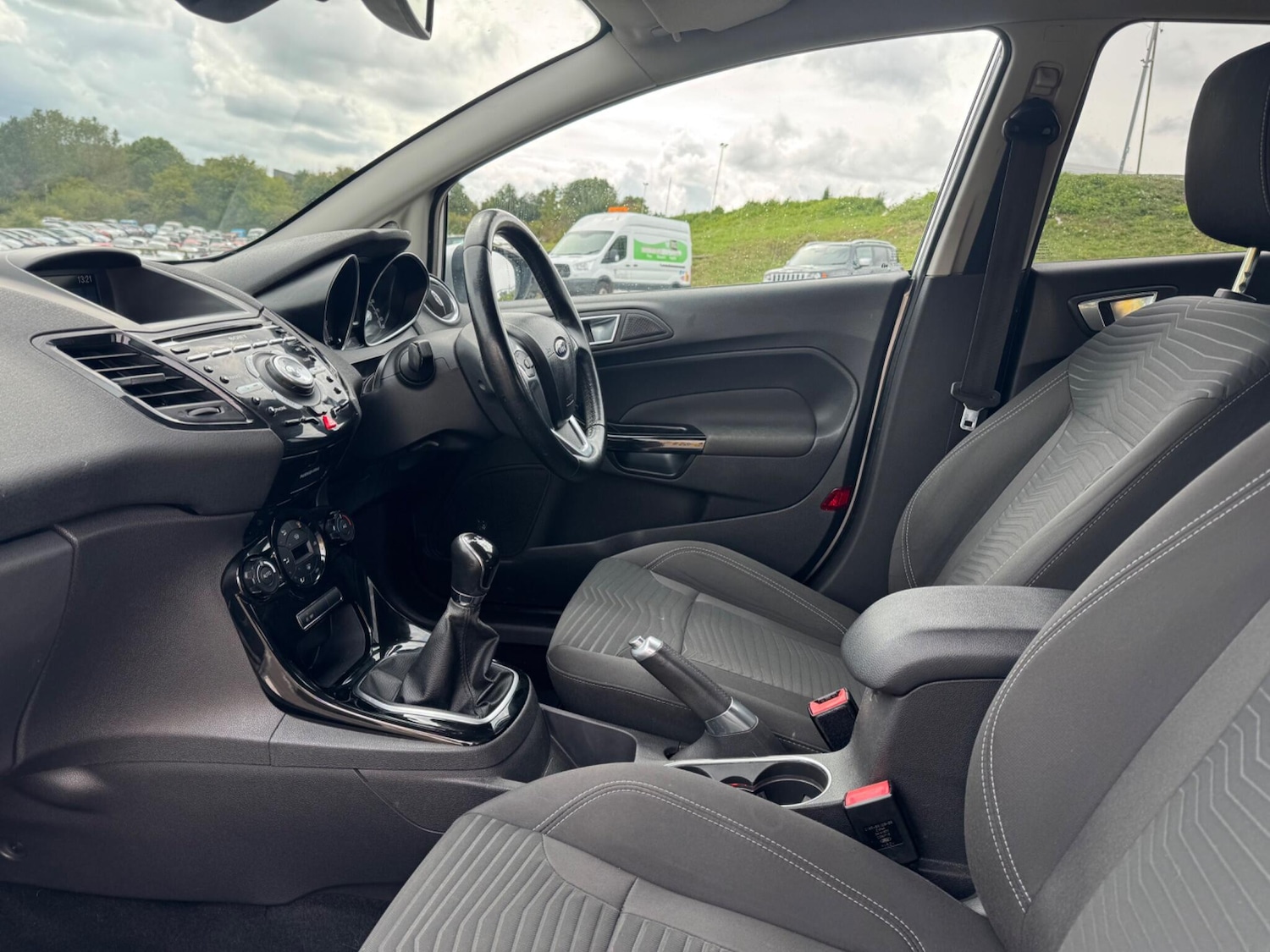 Used Ford Fiesta 2013 for sale - 75614201: Photo 12