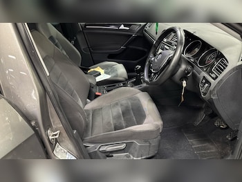 Used Volkswagen Golf 2016 for sale - 77060450: Photo