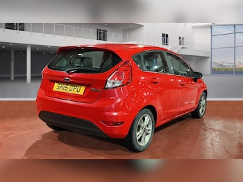 Used Ford Fiesta 2015 for sale - 77320802: Photo