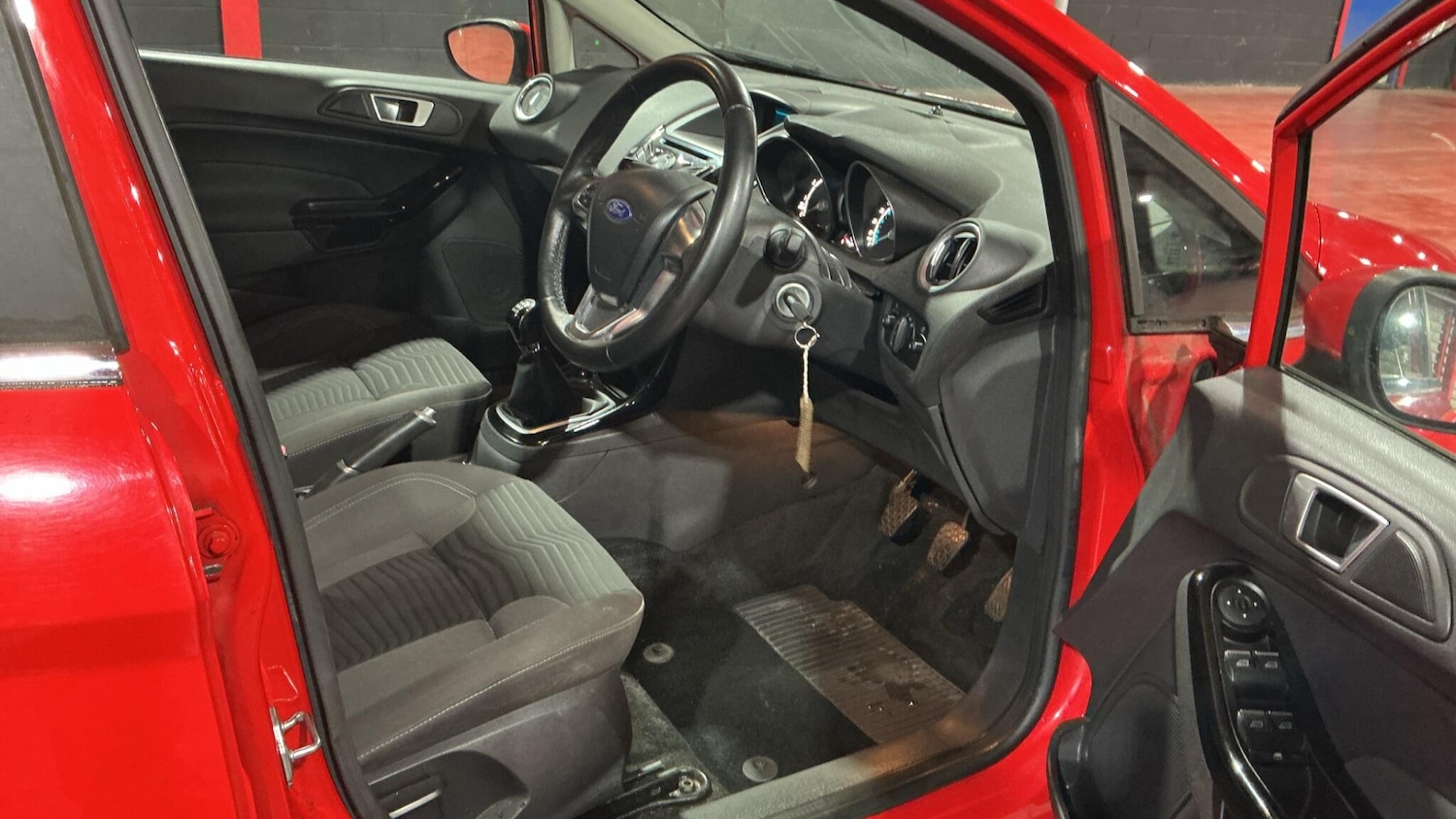 Used Ford Fiesta 2015 for sale - 77320802: Photo 5