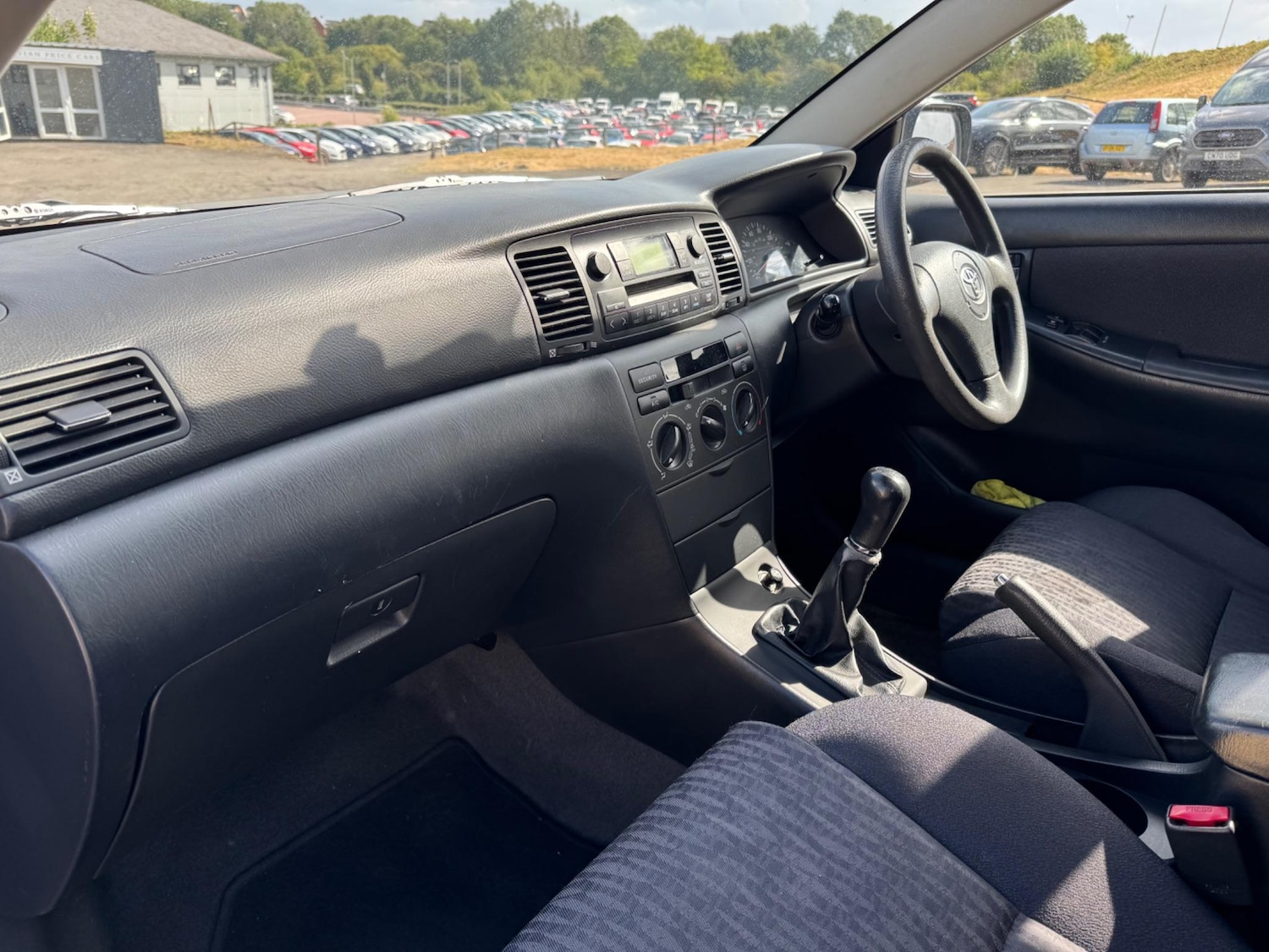 Used Toyota Corolla 2004 for sale - 75290319: Photo 10