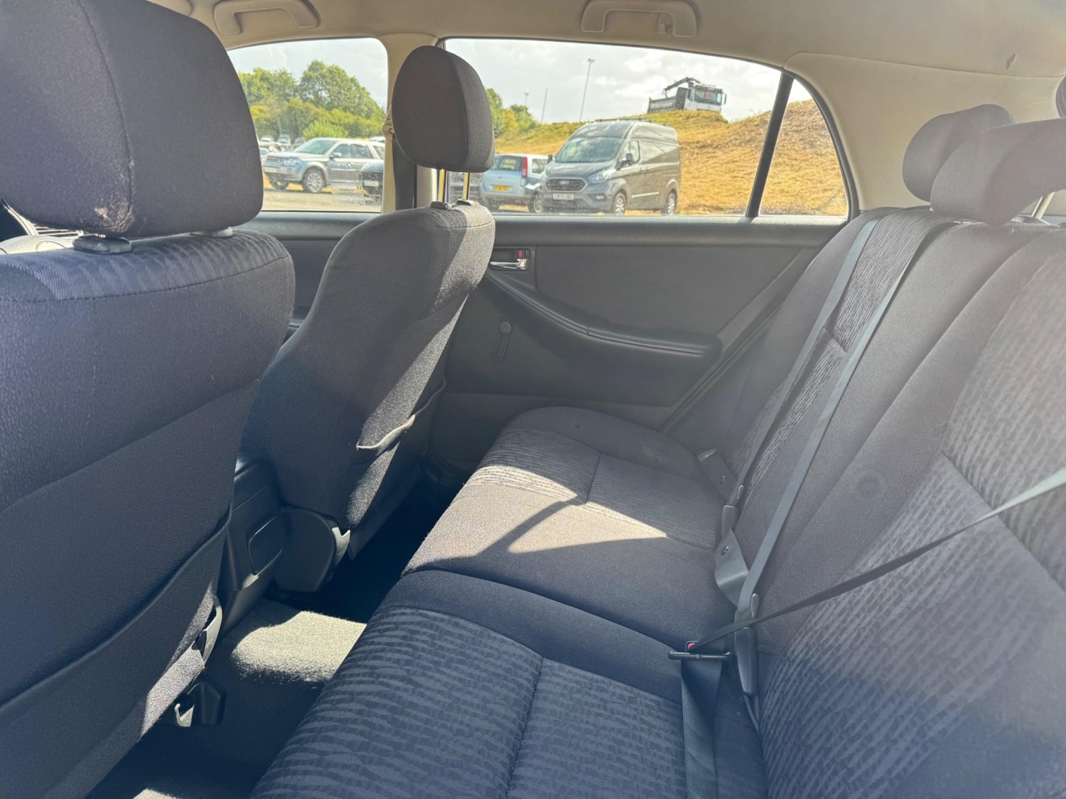 Used Toyota Corolla 2004 for sale - 75290319: Photo 12