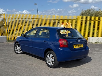 Used Toyota Corolla 2004 for sale - 75290319: Photo