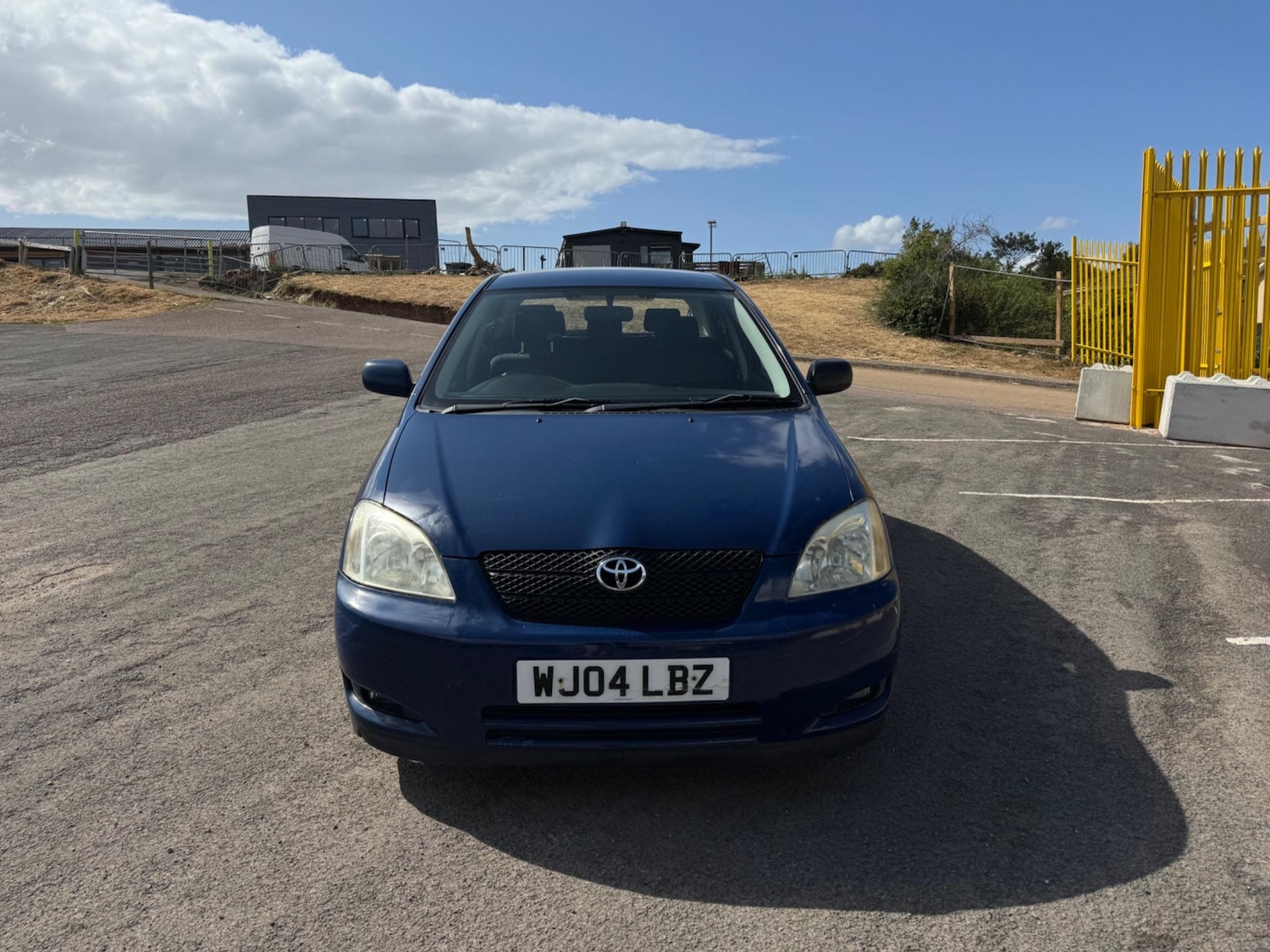 Used Toyota Corolla 2004 for sale - 75290319: Photo 3