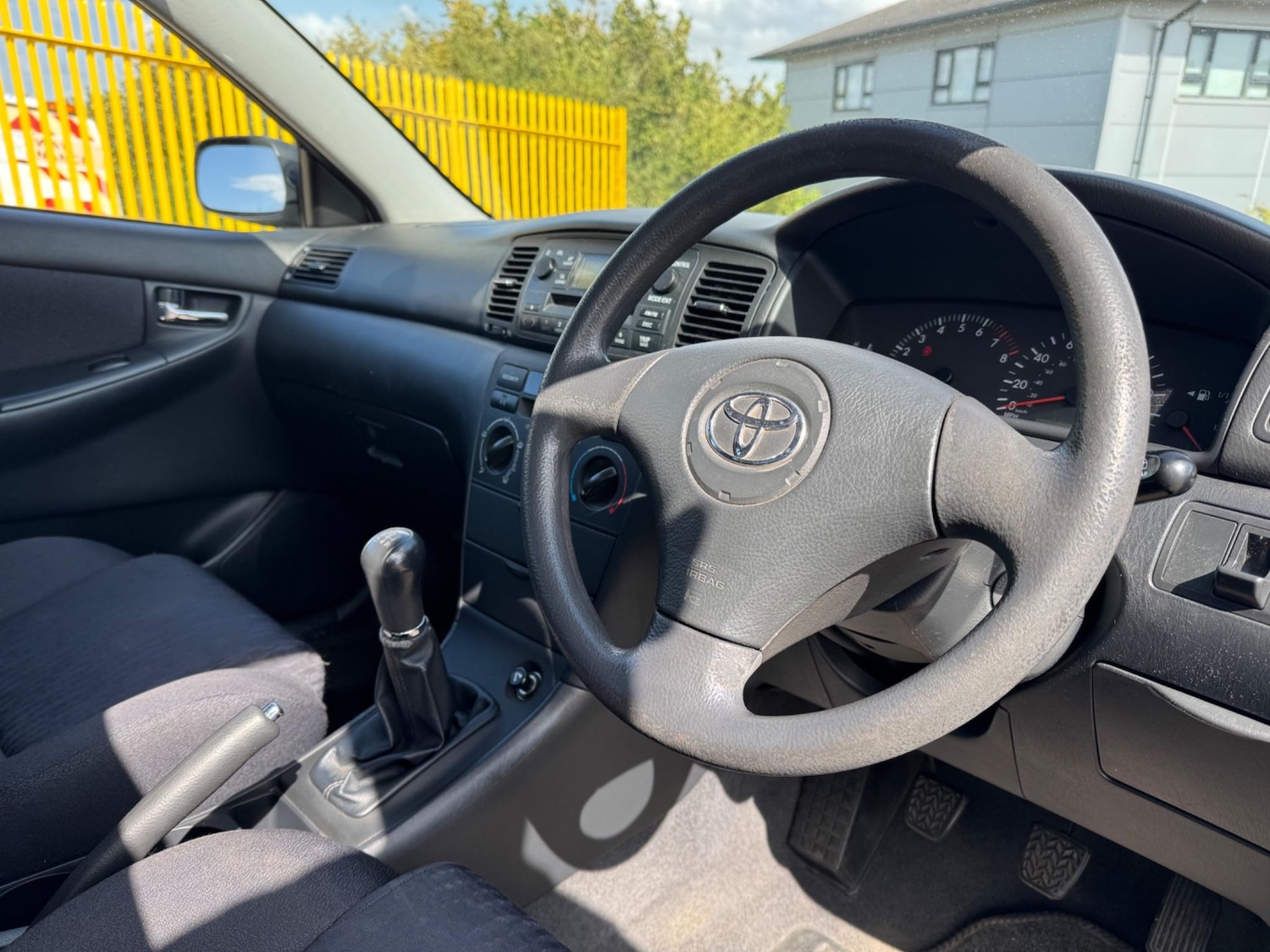 Used Toyota Corolla 2004 for sale - 75290319: Photo 8