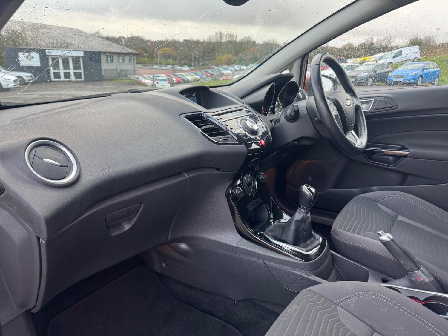 Used Ford Fiesta 2013 for sale - 76886932: Photo 9