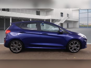 Used Ford Fiesta 2018 for sale - 76898578: Photo