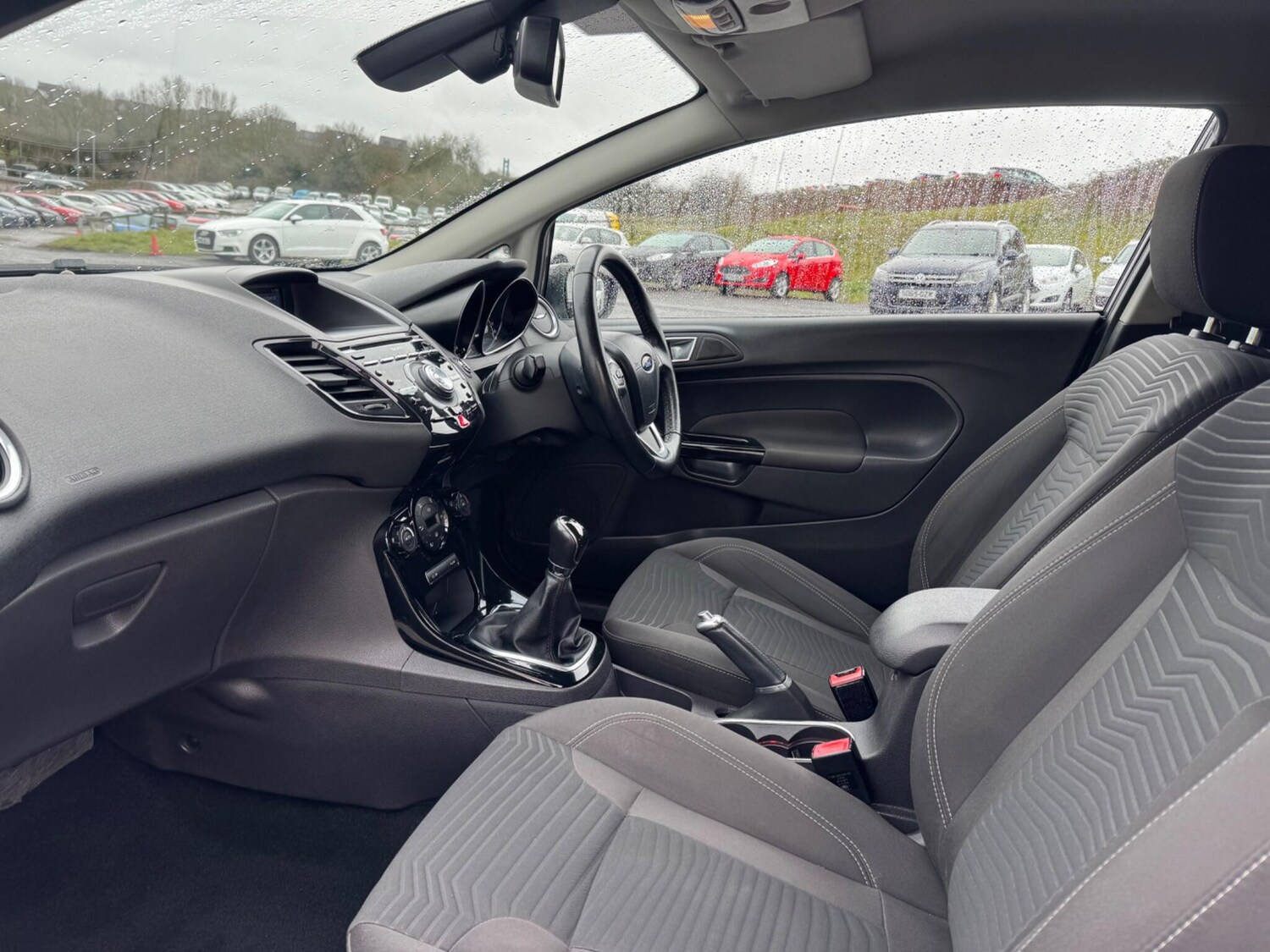 Used Ford Fiesta 2015 for sale - 77425775: Photo 11