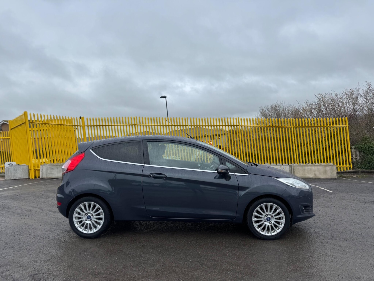 Used Ford Fiesta 2015 for sale - 77425775: Photo 5