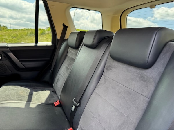 Used Land Rover Freelander 2 2011 for sale - 74666922: Photo 12