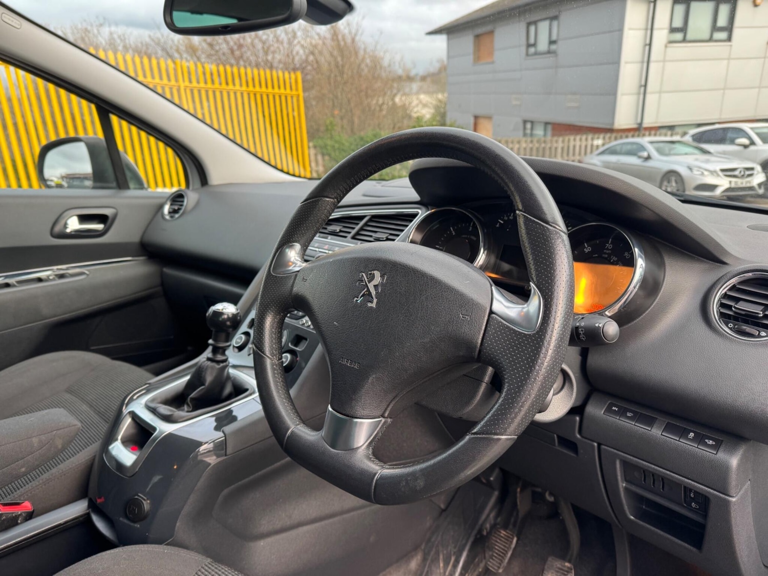 Used Peugeot 5008 2015 for sale - 76899357: Photo 13