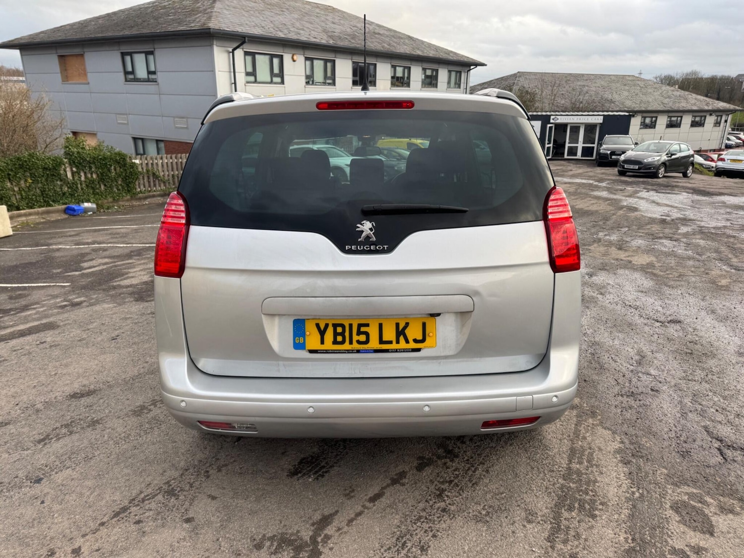 Used Peugeot 5008 2015 for sale - 76899357: Photo 7