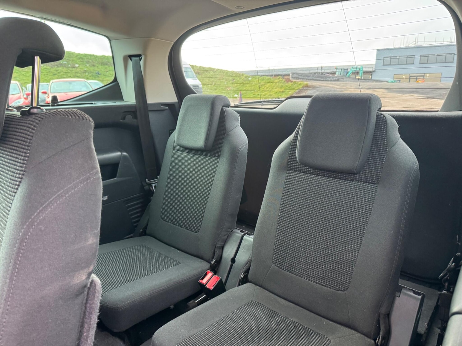 Used Peugeot 5008 2015 for sale - 76899357: Photo 9