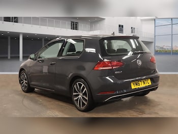 Used Volkswagen Golf 2018 for sale - 77021133: Photo
