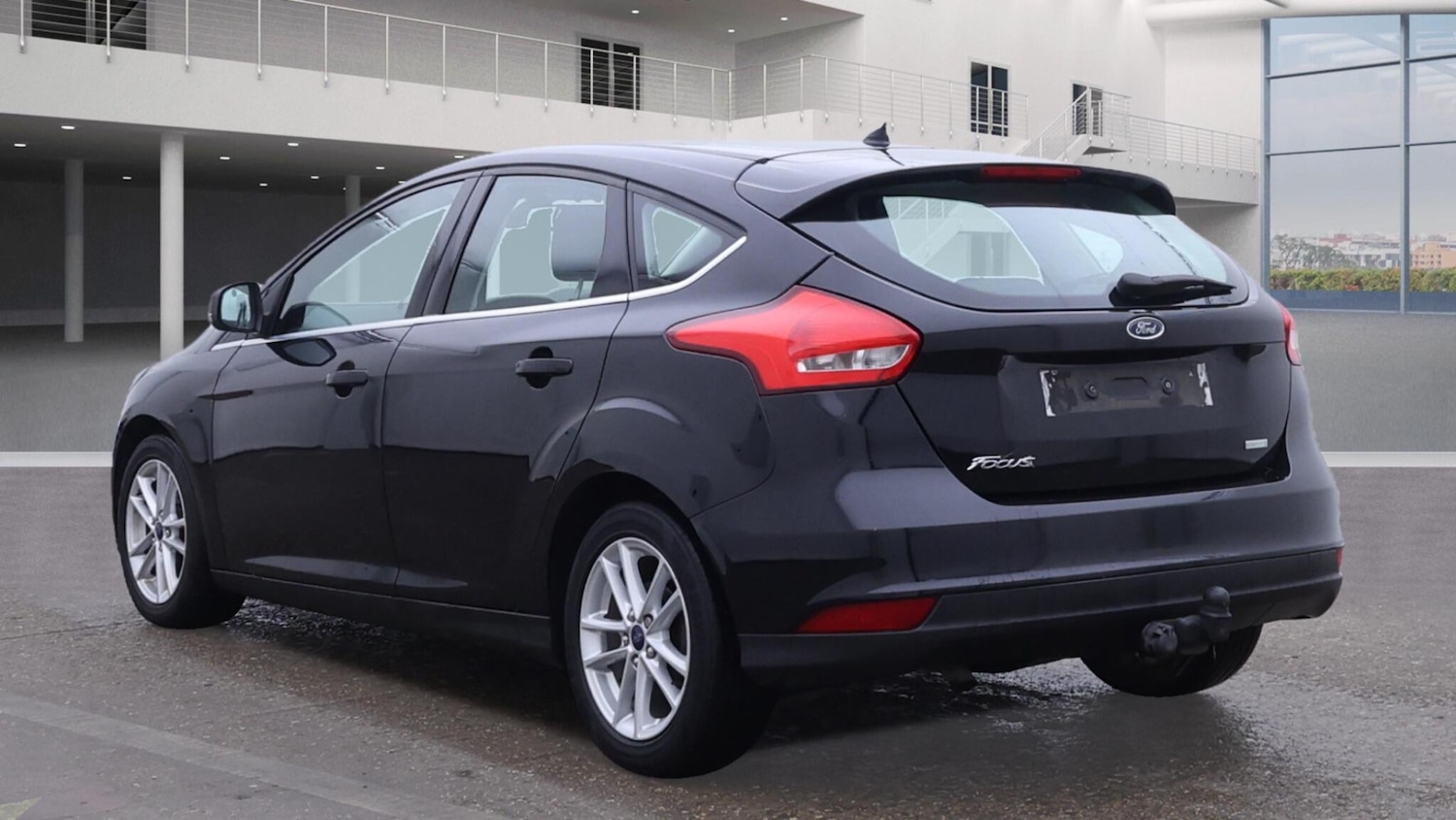 Used Ford Focus 2015 for sale - 76388982: Photo 2