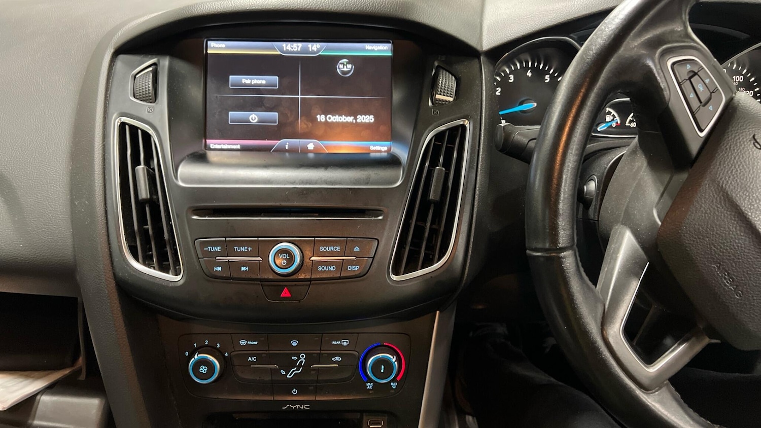 Used Ford Focus 2015 for sale - 76388982: Photo 4