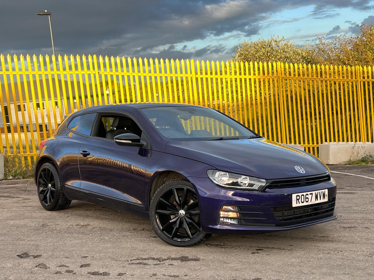 Used Volkswagen Scirocco 2017 for sale - 76167165: Photo 1