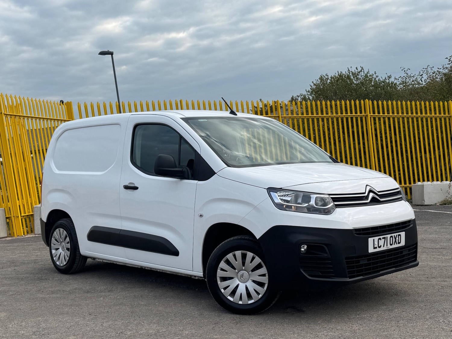 Used Citroen Berlingo 2021 for sale - 76522213: Photo 1