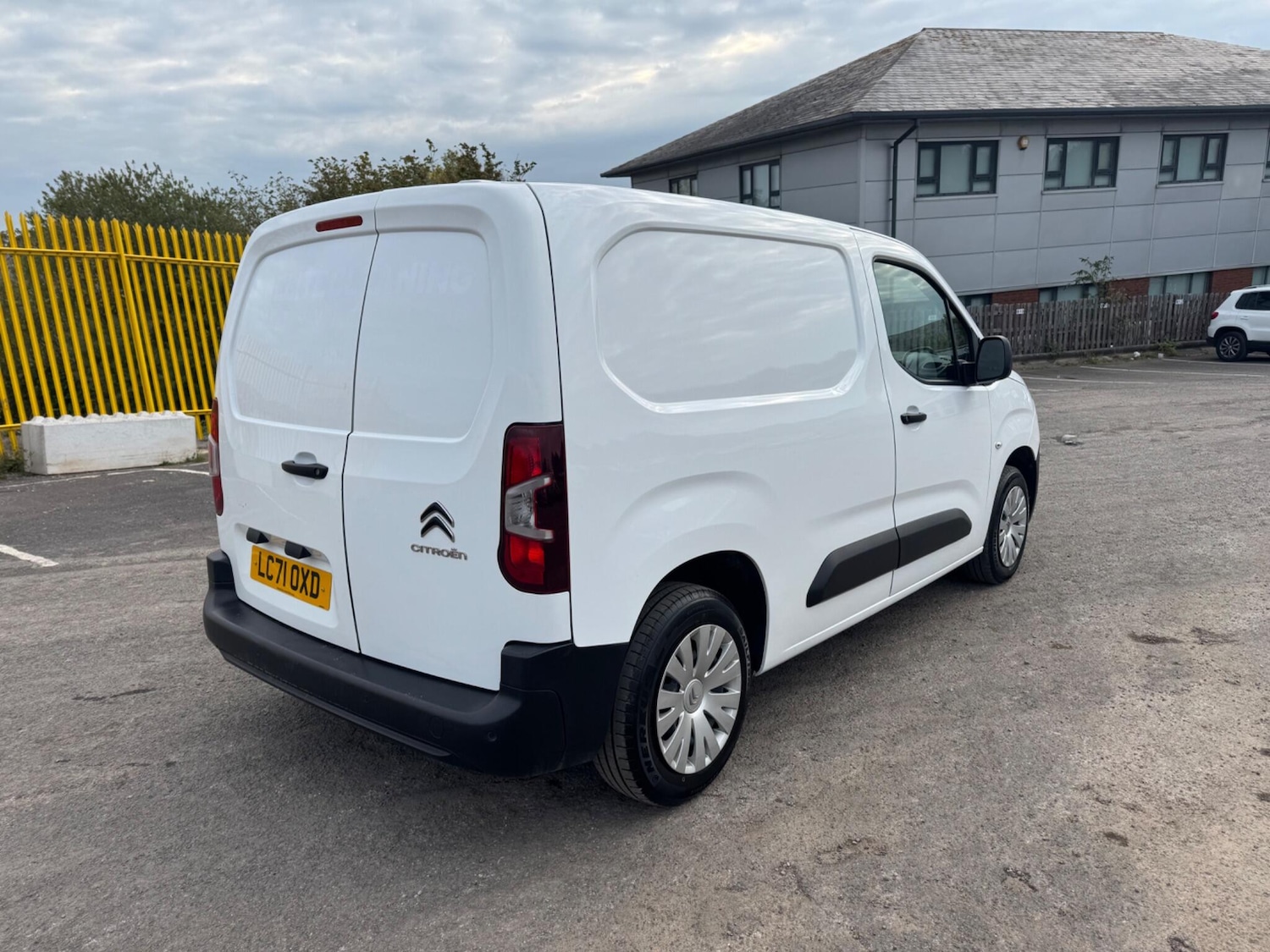 Used Citroen Berlingo 2021 for sale - 76522213: Photo 6