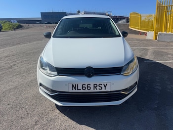 Used Volkswagen Polo 2016 for sale - 78115750: Photo