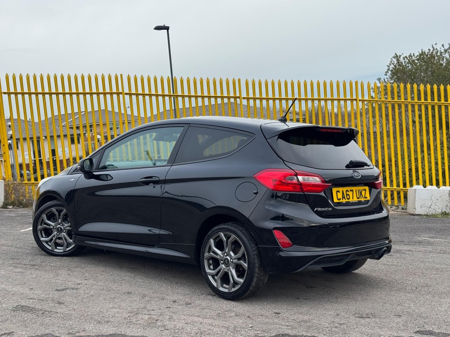 Used Ford Fiesta 2018 for sale - 76247477: Photo 2