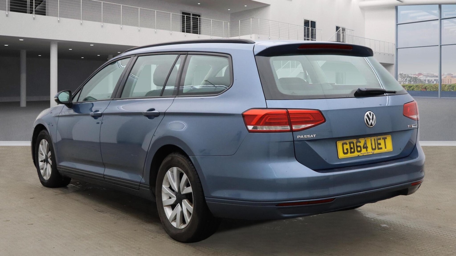 Used Volkswagen Passat 2015 for sale - 77549514: Photo 2