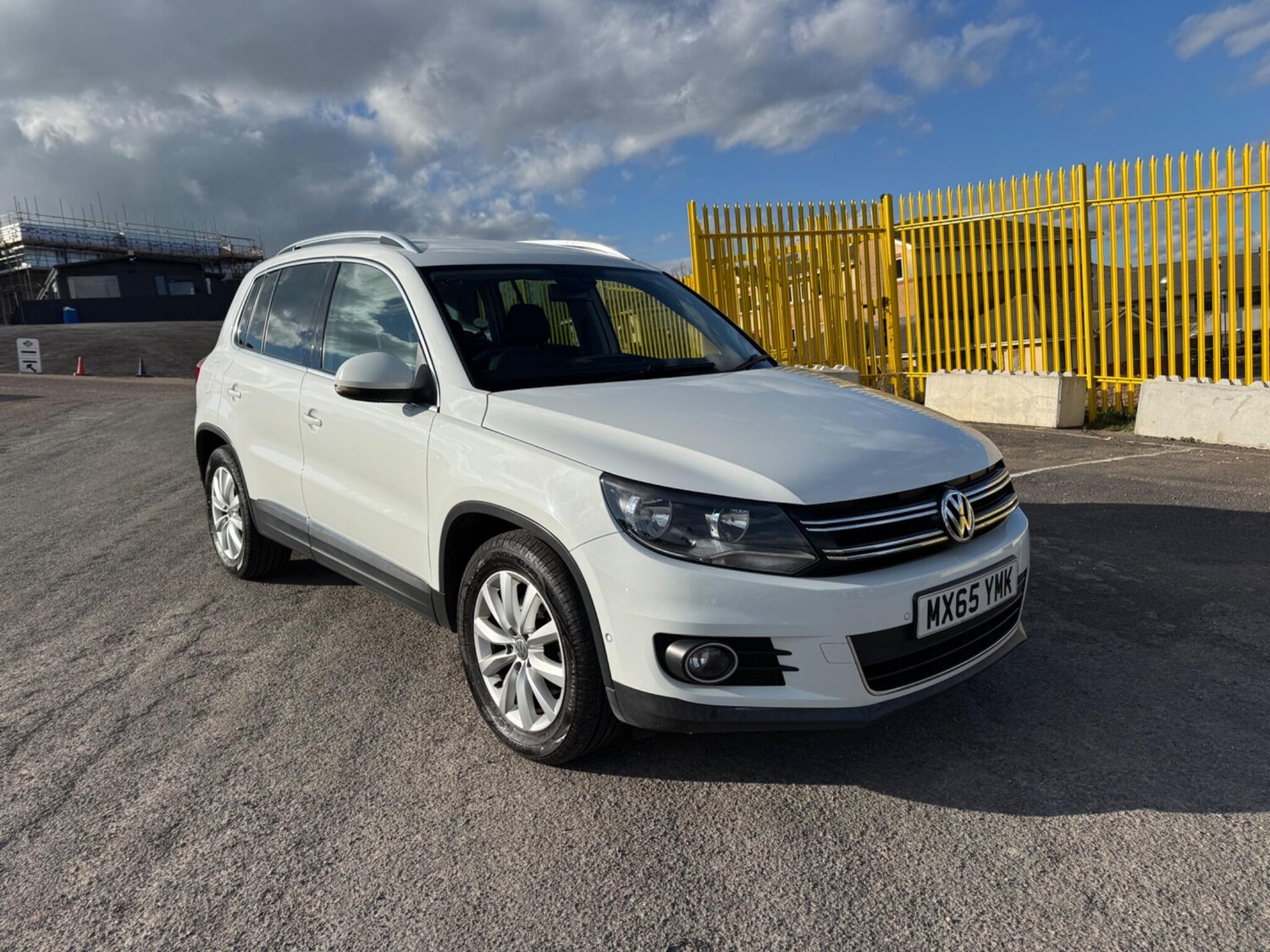 Used Volkswagen Tiguan 2015 for sale - 77550147: Photo 3