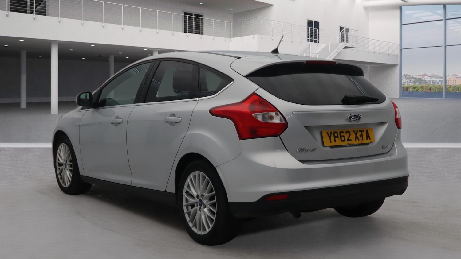 Used Ford Focus 2012 for sale - 77425402: Photo 2