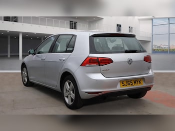Used Volkswagen Golf 2015 for sale - 77098167: Photo