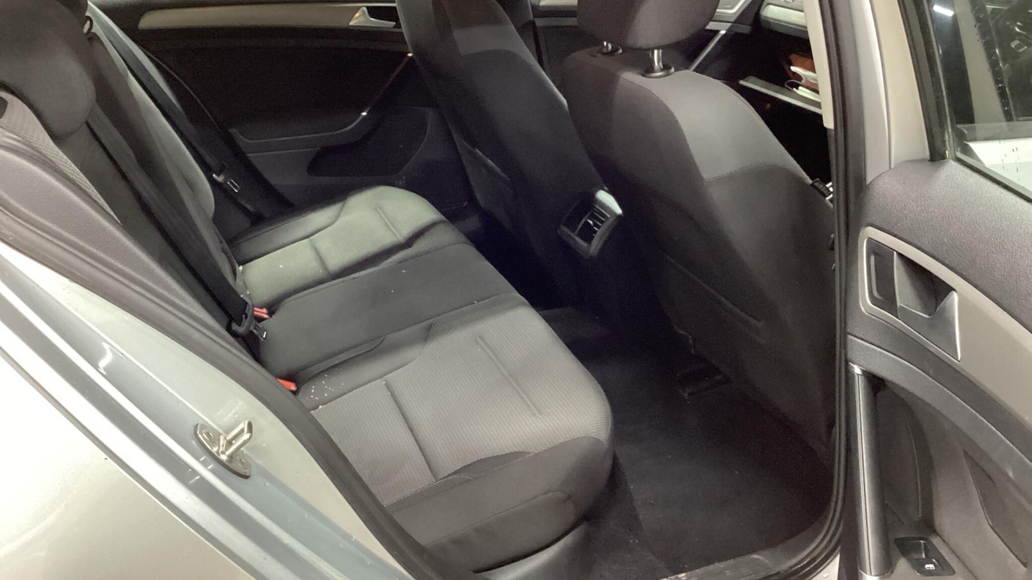 Used Volkswagen Golf 2015 for sale - 77098167: Photo 5