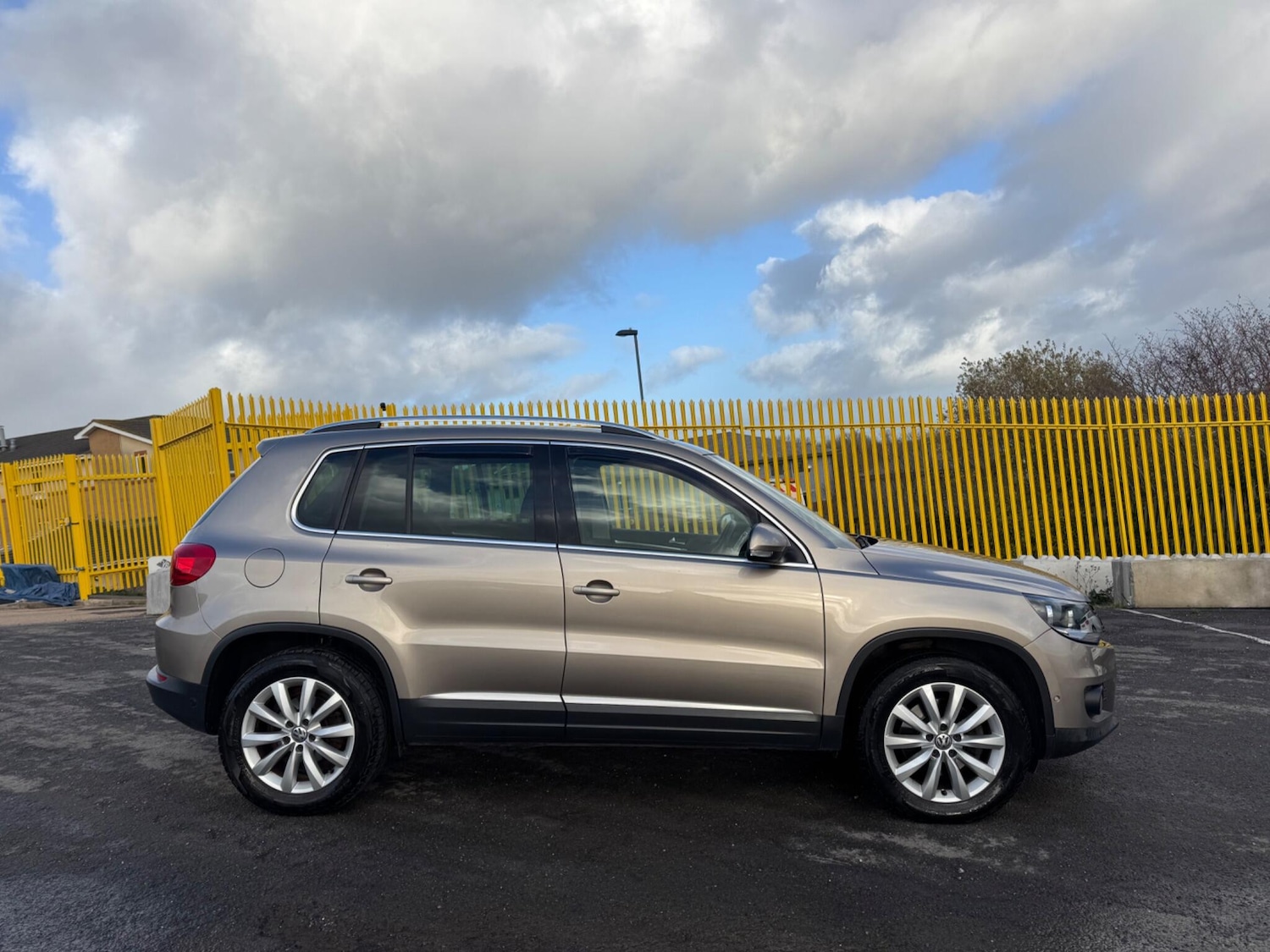 Used Volkswagen Tiguan 2014 for sale - 76752903: Photo 5