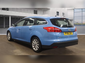 Used Ford Focus 2016 for sale - 76325953: Photo 2