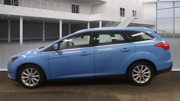 Used Ford Focus 2016 for sale - 76325953: Photo 3
