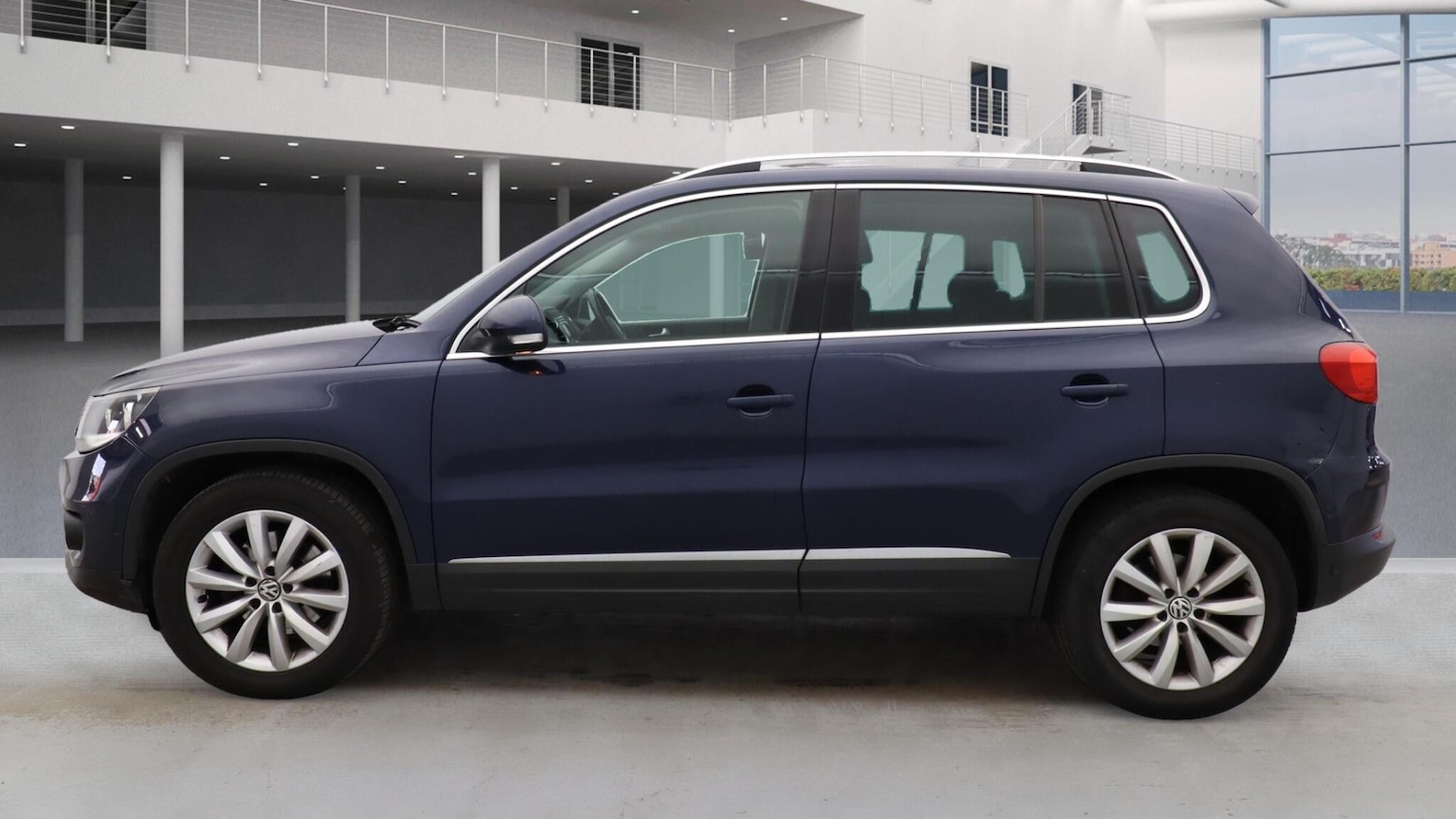 Used Volkswagen Tiguan 2014 for sale - 76993022: Photo 3