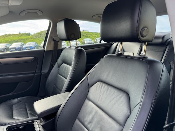 Used Volkswagen Passat 2014 for sale - 76060600: Photo 12