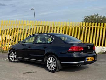 Used Volkswagen Passat 2014 for sale - 76060600: Photo 2