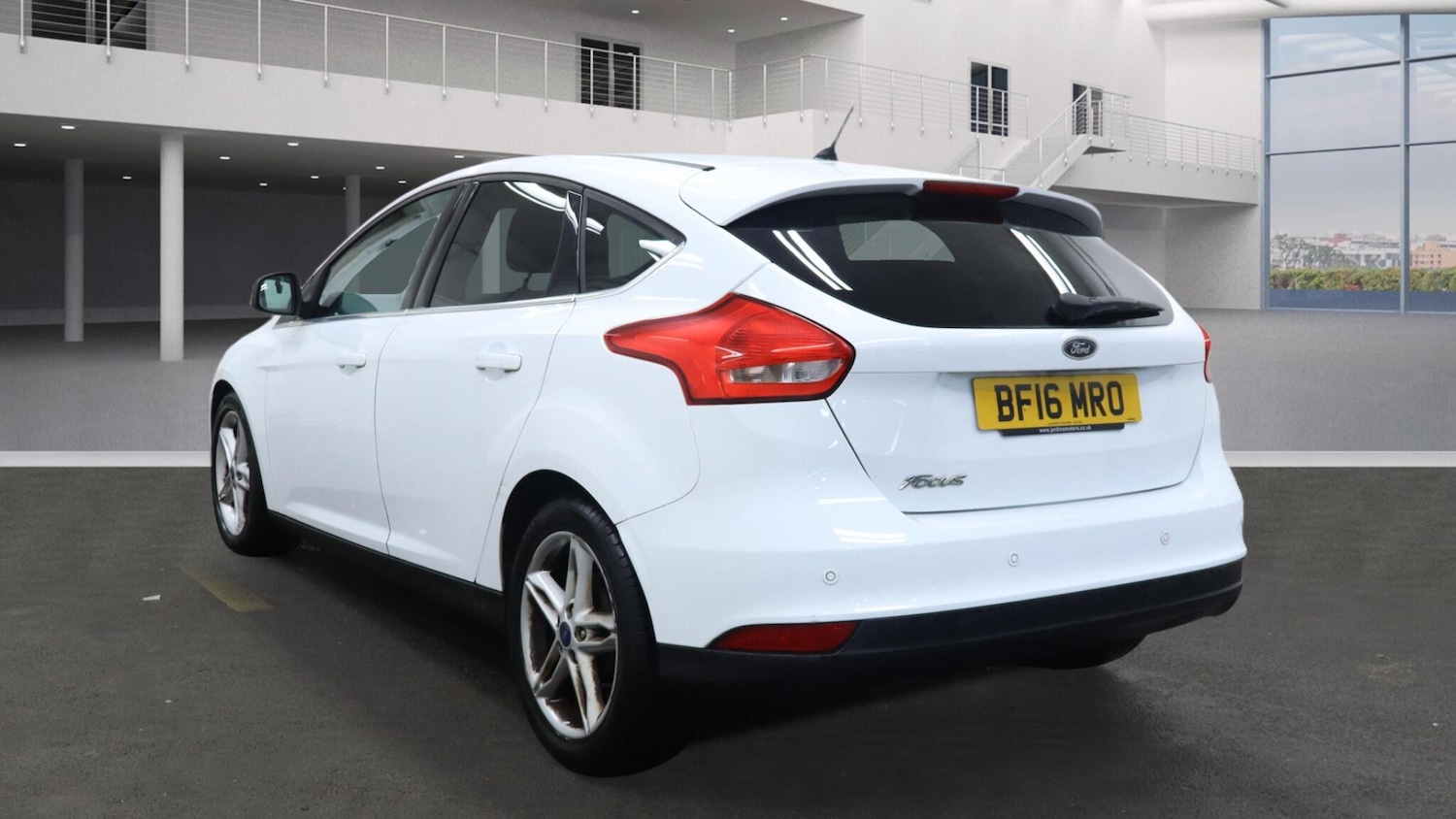 Used Ford Focus 2016 for sale - 77320352: Photo 2