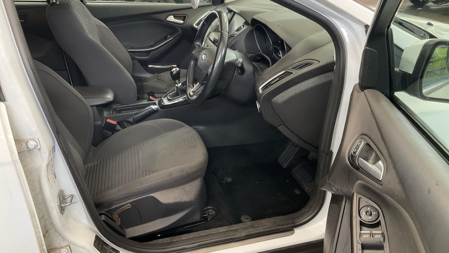 Used Ford Focus 2016 for sale - 77320352: Photo 4