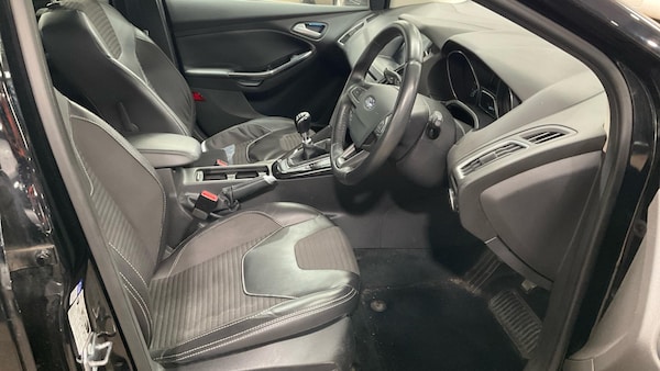 Used Ford Focus 2017 for sale - 76179527: Photo 4