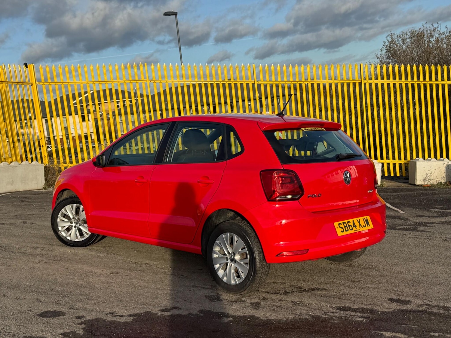 Used Volkswagen Polo 2014 for sale - 77060215: Photo 2