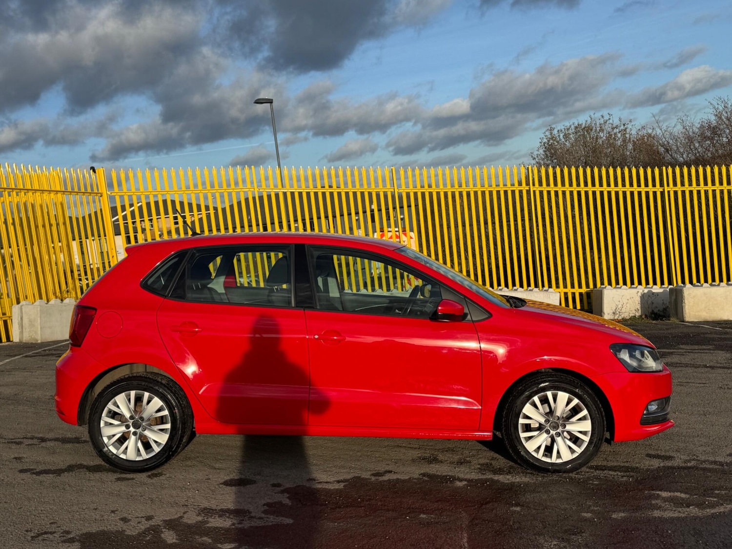 Used Volkswagen Polo 2014 for sale - 77060215: Photo 5