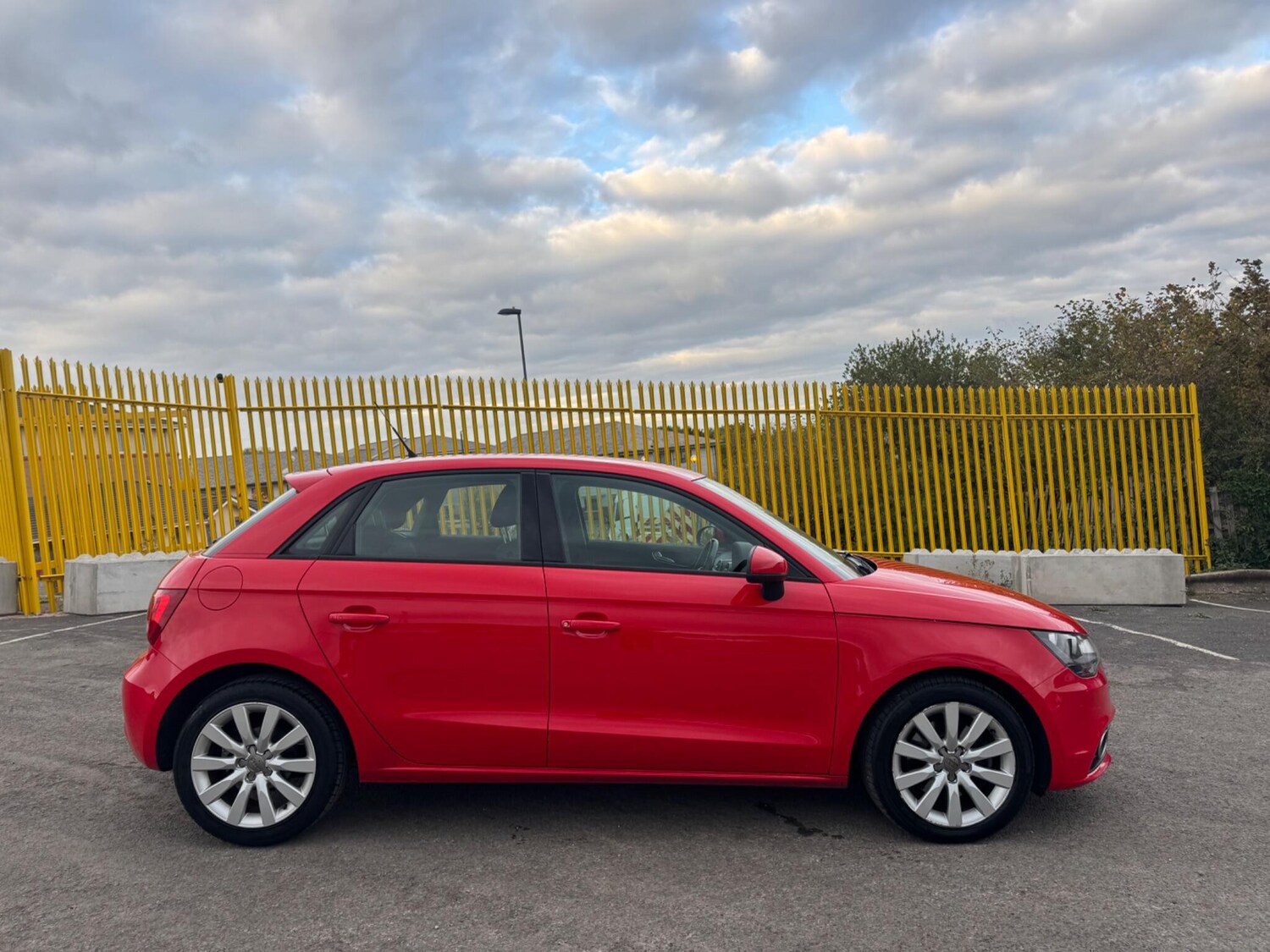 Used Audi A1 2014 for sale - 76314718: Photo 5